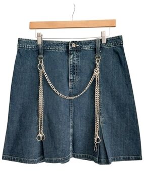 Y2K I.E. Relaxed Size 12 Blue Demin Mini Skirt Sliver Chain Mall Goth Grunge